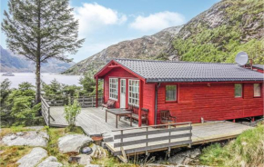 3 Bedroom Lovely Home In Måløy
